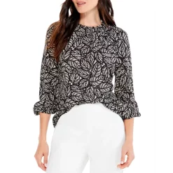 Deals ⭐ NIC+ZOE Lacy Leaves Top Black Multi 🎁